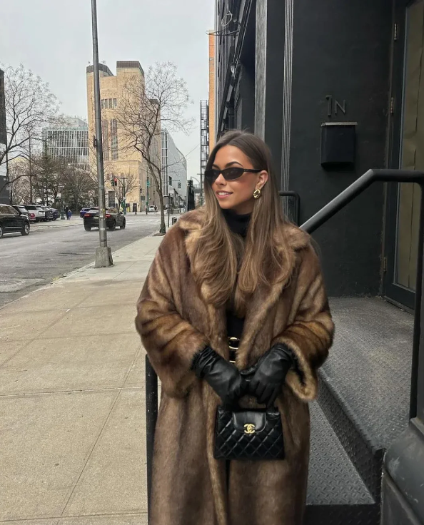 "Independent" NoAnimal2 - Fur Coat