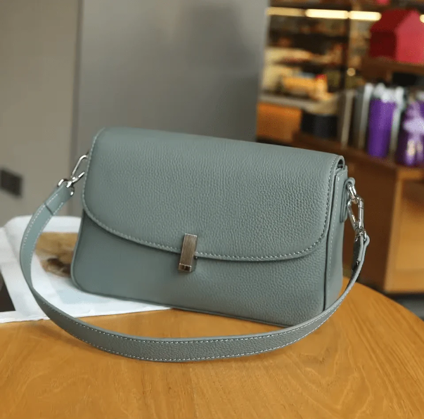 "Independent" Shoulder Bag