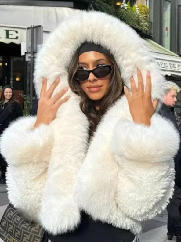 IRIS - Fur Coat