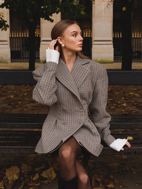 ANNIKA - V Neck Coat