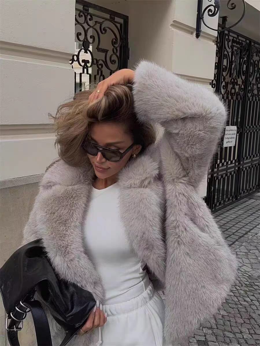 "Independent" NoAnimal - FUR Coat